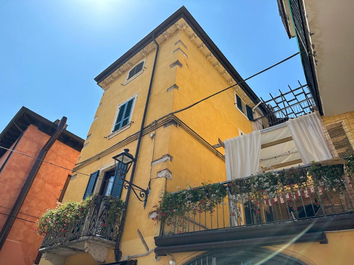 Napule...E Apartments Peschiera del Garda Exterior foto